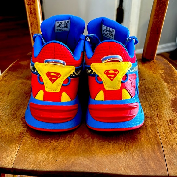 Puma Superman shoes. Size 6 - Picture 3 of 8